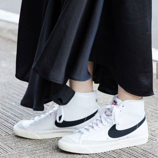 ナイキ(NIKE)のNIKE NIKE ブレーザーMID77  25.5センチ(スニーカー)