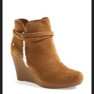 アグ(UGG)の【値下げ　未使用】　UGG 　アンクル　ブーツ(ブーツ)