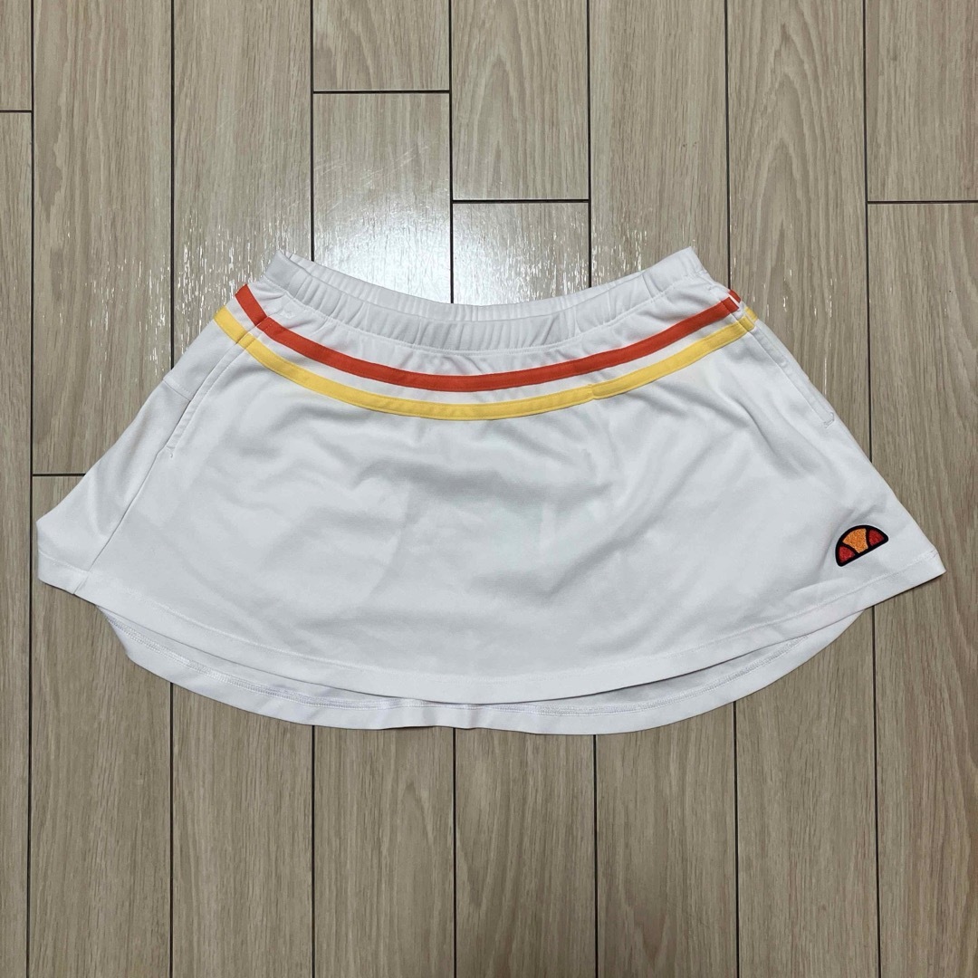 ellesse(エレッセ)のellesse テニスウェア レディース 2点セット セットアップ スポーツ/アウトドアのテニス(ウェア)の商品写真