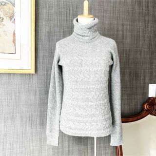 ロロピアーナ(LORO PIANA)の美品　loripiana ロロピアーナ  ケーブルニット　セーター　ロゴリング(ニット/セーター)