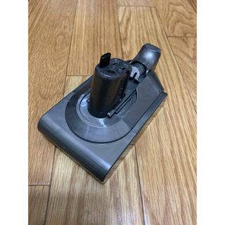 ダイソン(Dyson)の2個ダイソン 純正 バッテリー SV18(バッテリー/充電器)