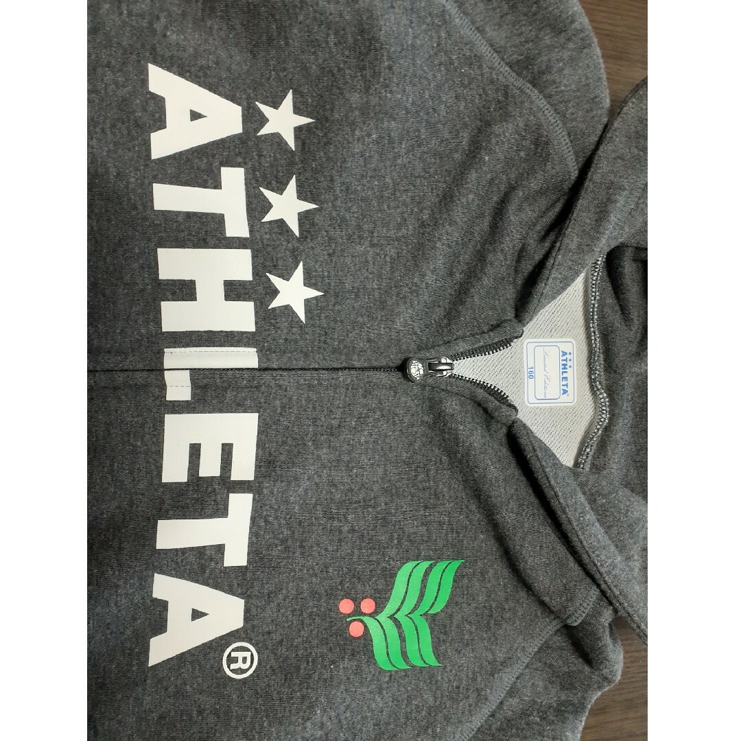 ATHLETA(アスレタ)のジュニアパーカー キッズ/ベビー/マタニティのキッズ服男の子用(90cm~)(ジャケット/上着)の商品写真