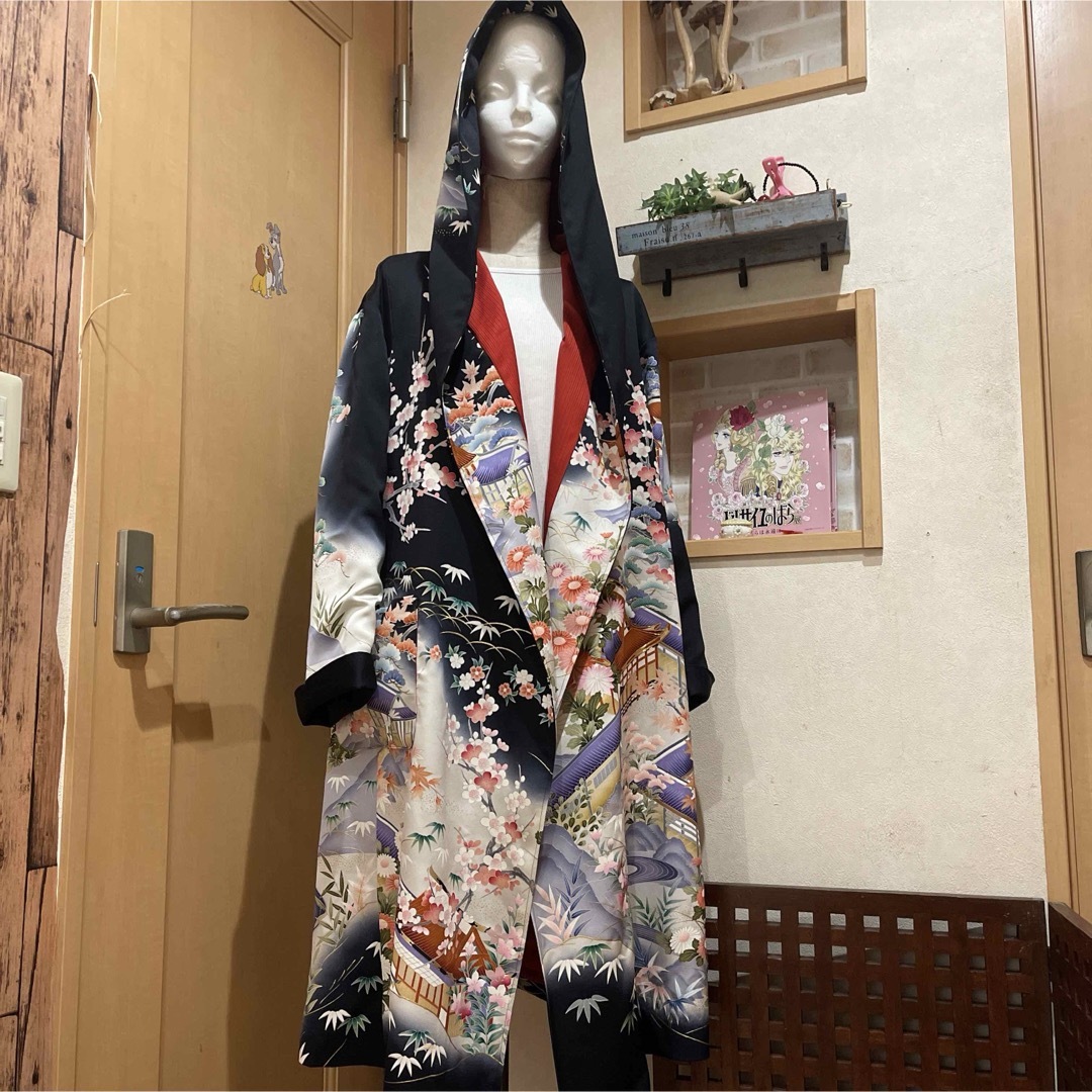 黒振り袖 着物リメイク ロングコートの通販 by 凛子りんご|ラクマ 黒振り袖 着物リメイク ロングコートの通販 by 凛子りんご|ラクマ