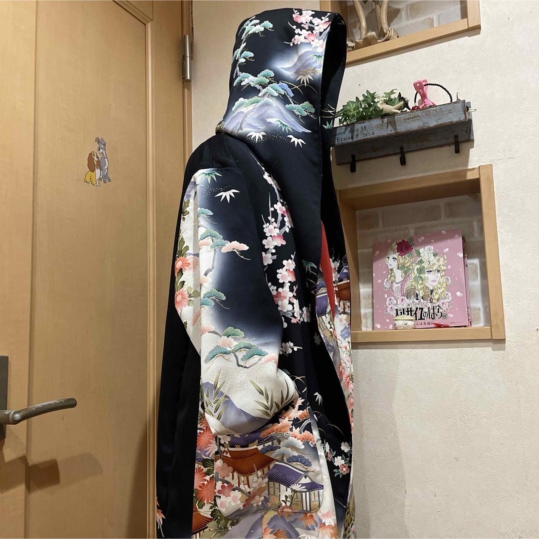 黒振り袖 着物リメイク ロングコートの通販 by 凛子りんご|ラクマ 黒振り袖 着物リメイク ロングコートの通販 by 凛子りんご|ラクマ