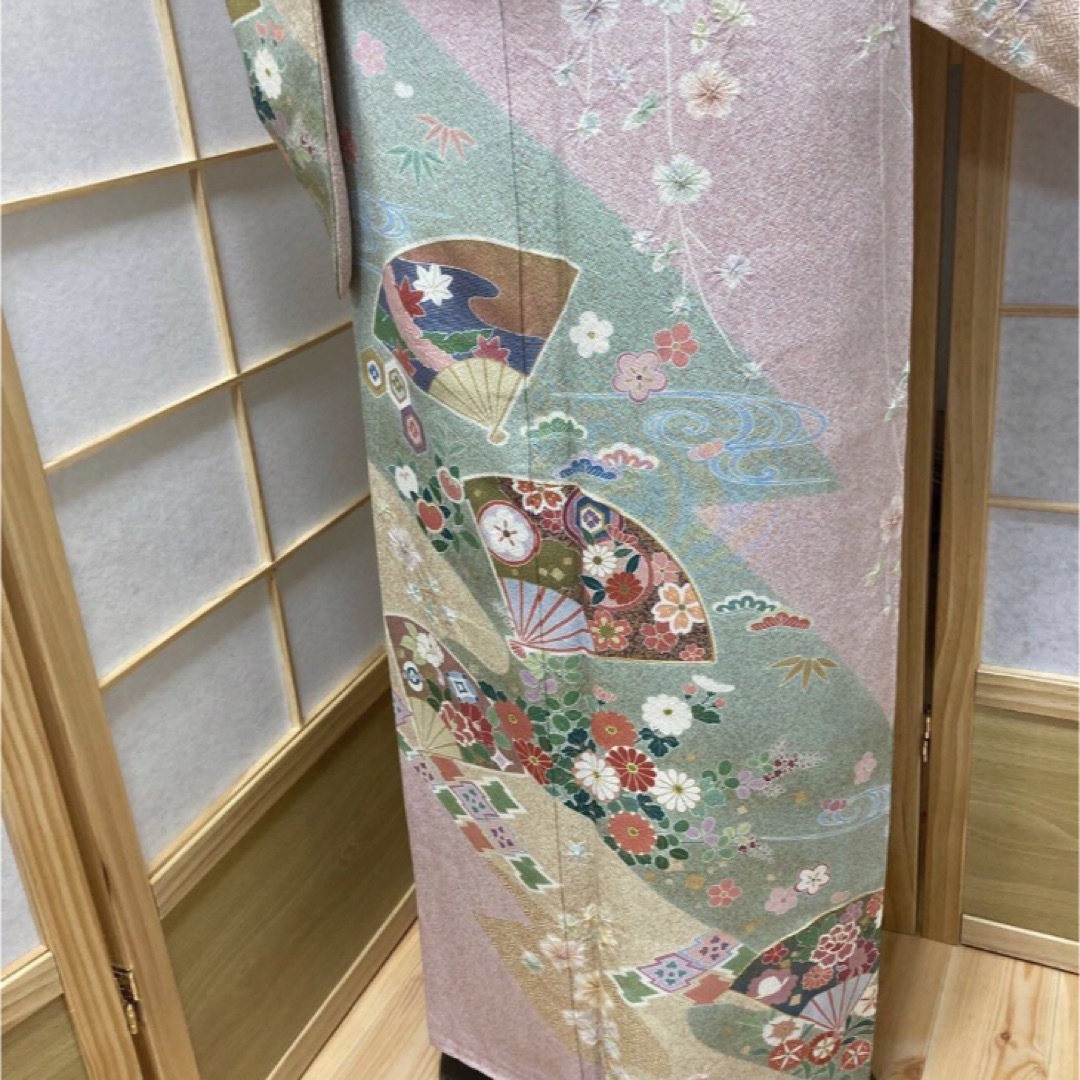 ［8469］訪問着 美品 駒刺繍 扇吉祥花文様 絞り 金彩 着物 正絹 袷 レディースの水着/浴衣(着物)の商品写真