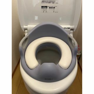 PIYO（ピヨ）補助便座 子供用トイレトレーニング 赤ちゃん用 おまる(補助便座)