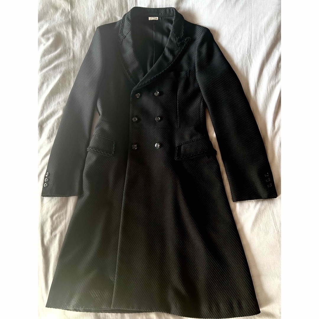 COMME des GARCONS HOMME PLUS(コムデギャルソンオムプリュス)の【美品】コムデギャルソン オムプリュス　ロングコート ダブル メンズのジャケット/アウター(チェスターコート)の商品写真