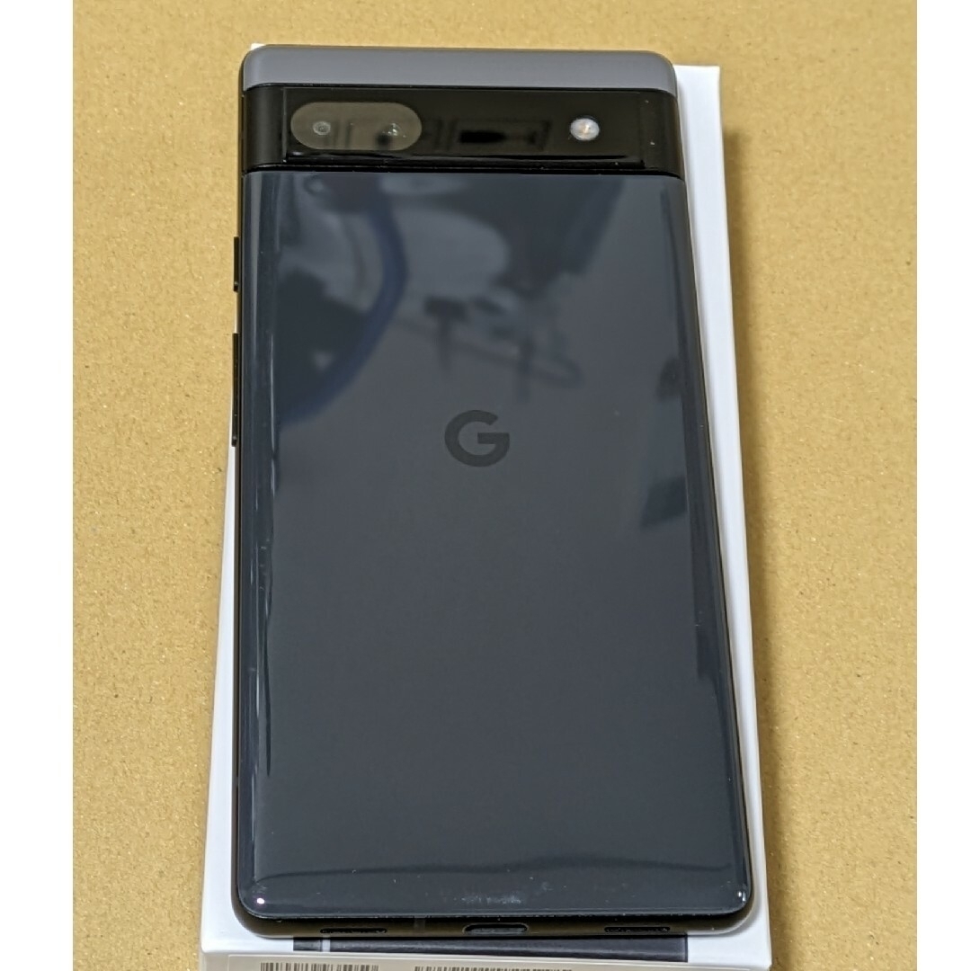 Google Pixel(グーグルピクセル)のPixel6a  charcoal  128GB カバー付 スマホ/家電/カメラのスマートフォン/携帯電話(スマートフォン本体)の商品写真