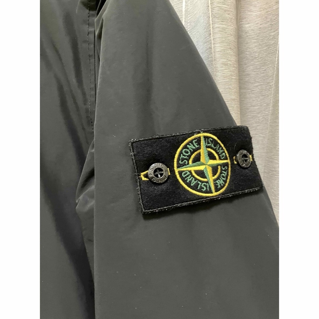 STONE ISLAND(ストーンアイランド)のストーンアイランド　MICRO REPS プリマロフト ブラック Mサイズ メンズのジャケット/アウター(ダウンジャケット)の商品写真