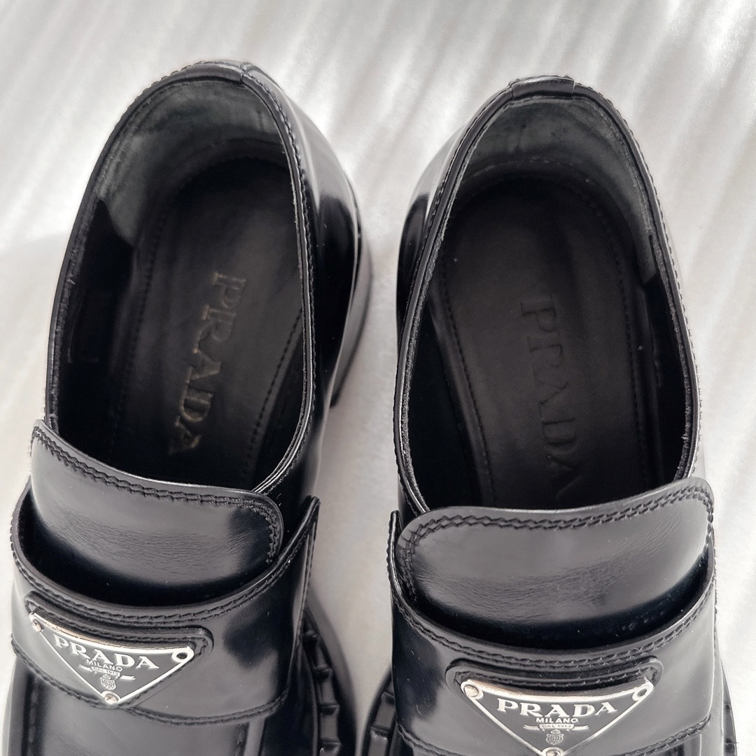PRADA - PRADA プラダ チョコレート ブラッシュドレザー PRADA - PRADA プラダ チョコレート ブラッシュドレザー