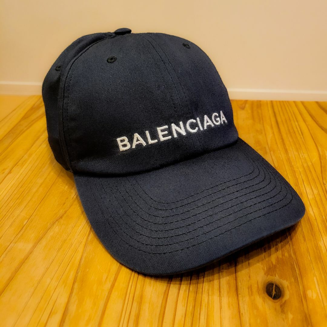 バレンシアガ BALENCIAGA ベースボールキャップ ロゴ　黒