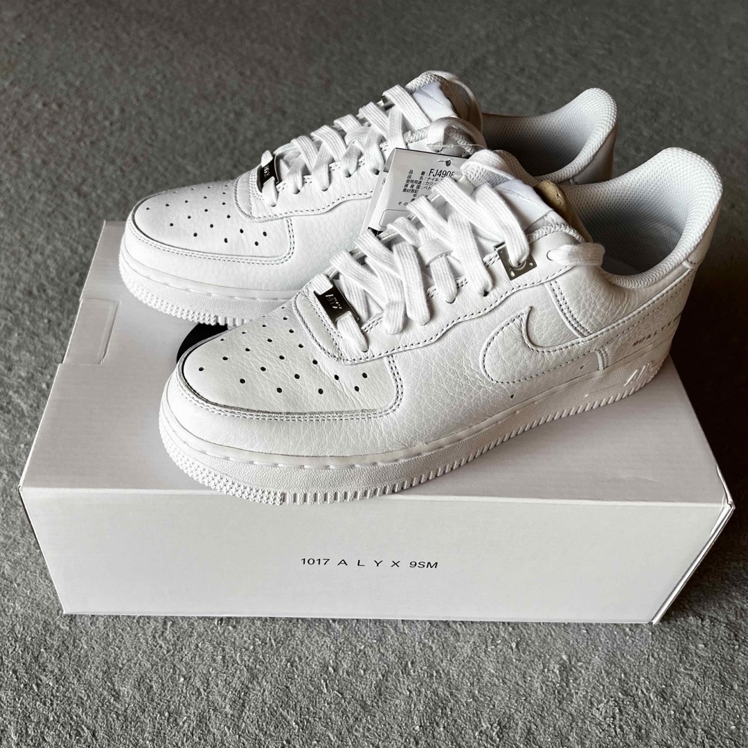 NIKE(ナイキ)の25センチ 1017 ALYX Nike Air Force 1 Low 白 メンズの靴/シューズ(スニーカー)の商品写真