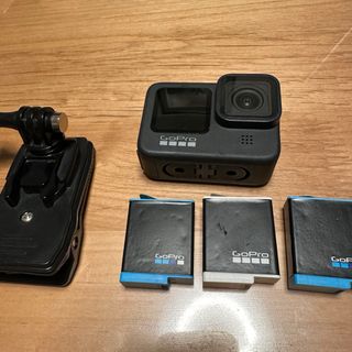 ゴープロ(GoPro)のGoPro 9 本体 予備バッテリー付き(ビデオカメラ)