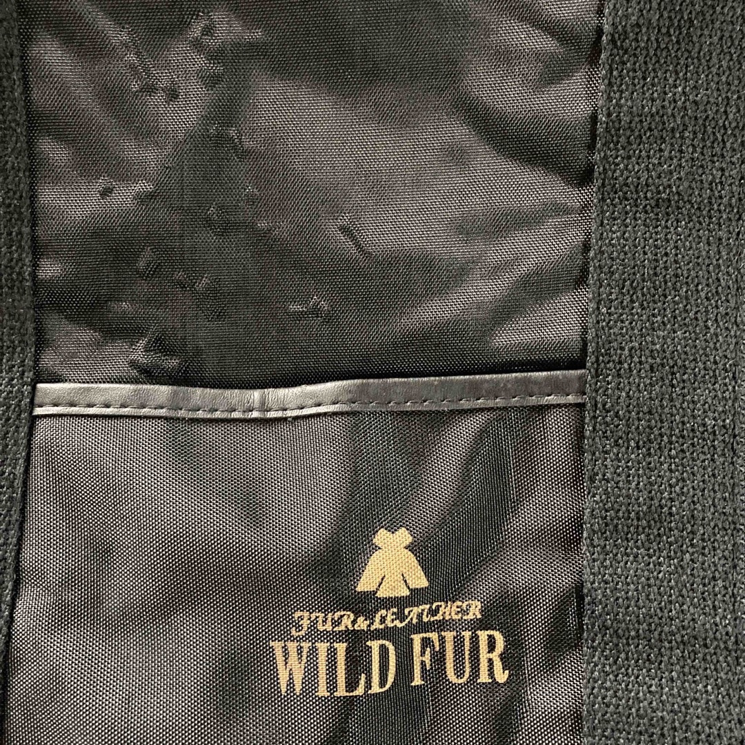 WILD FUR ブラック　ナイロン　トラベル　バッグ レディースのバッグ(ボストンバッグ)の商品写真