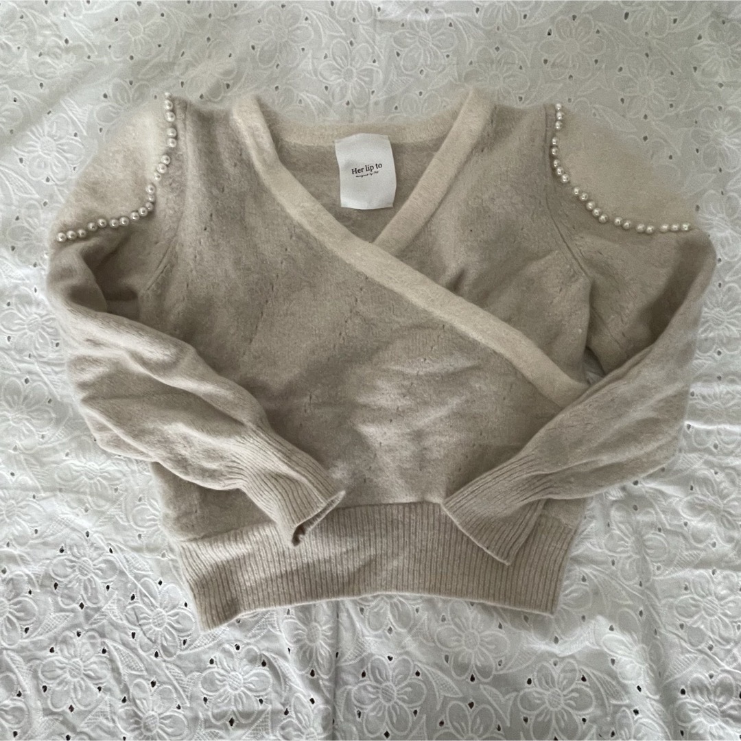 Her lip to Romantic Pearl Knit Pullover