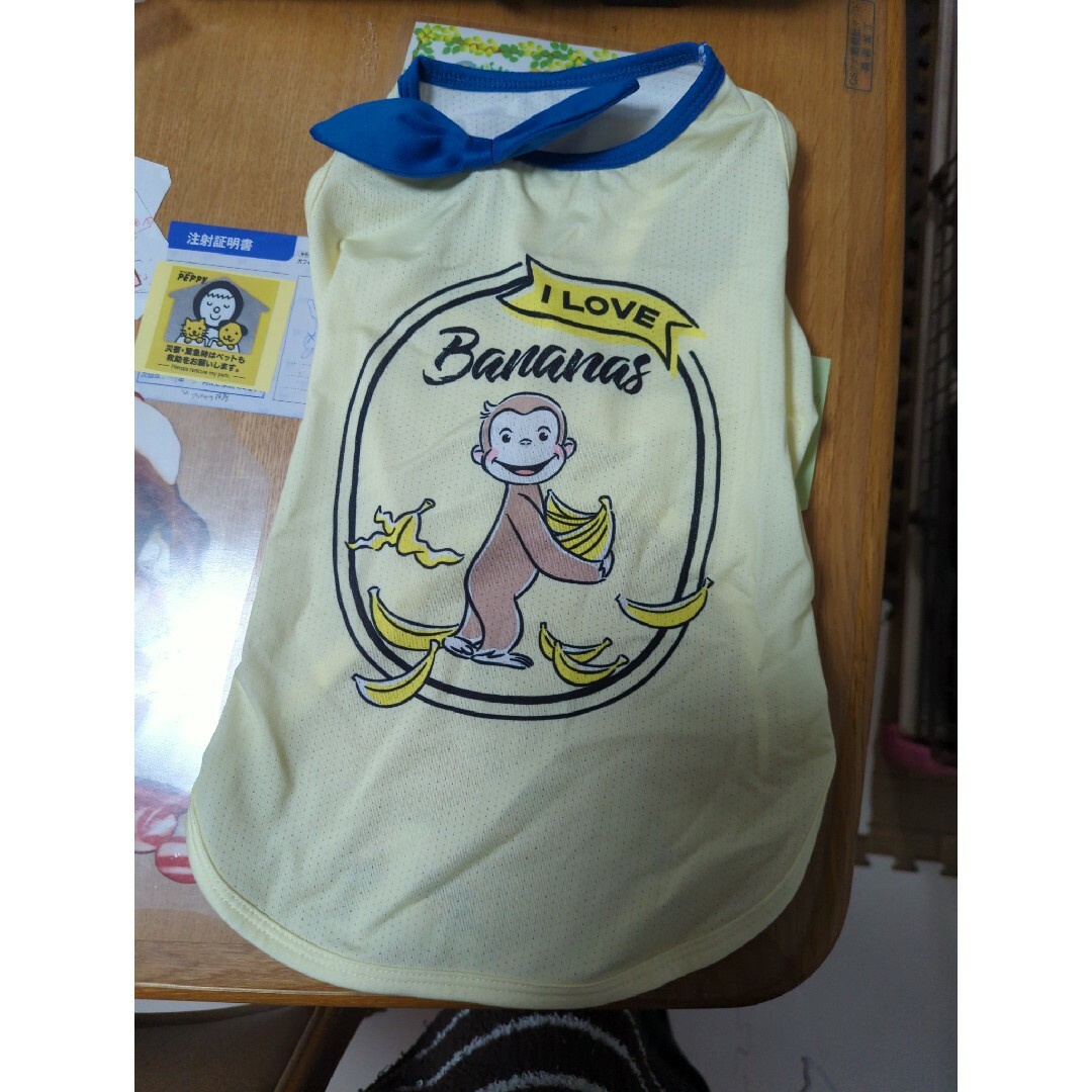5号　夏用の犬服　おさるのジョージ（薄黄色） ハンドメイドのペット(ペット服/アクセサリー)の商品写真