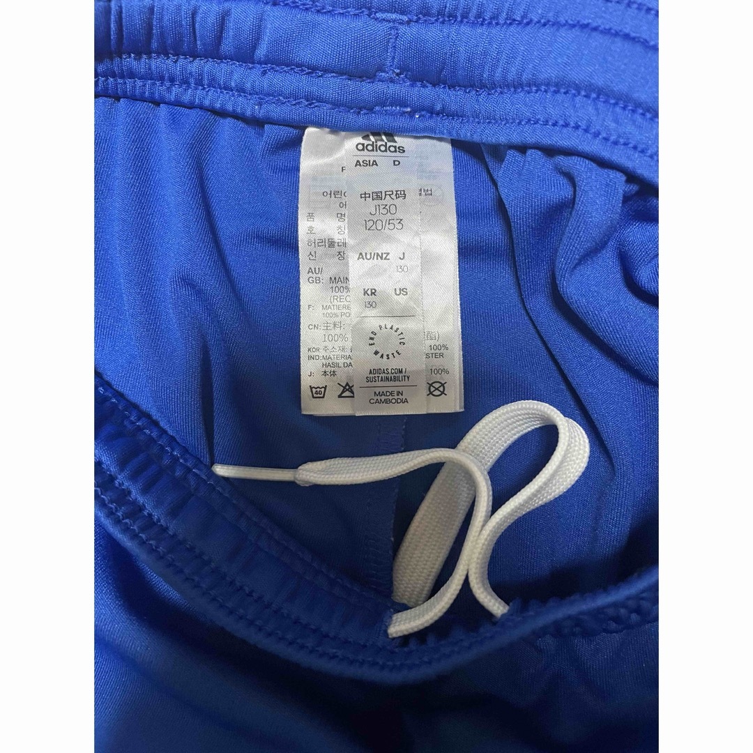 adidas(アディダス)のadidasサッカー用パンツ　130cm 美品 スポーツ/アウトドアのサッカー/フットサル(ウェア)の商品写真