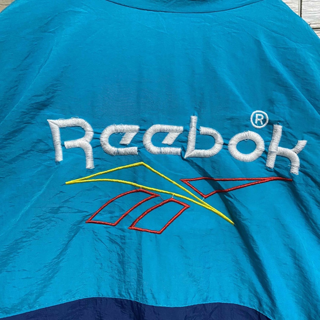 Reebok(リーボック)のReebok リーボック　ナイロンジャケット　ビッグ刺繍ロゴ メンズのジャケット/アウター(ナイロンジャケット)の商品写真