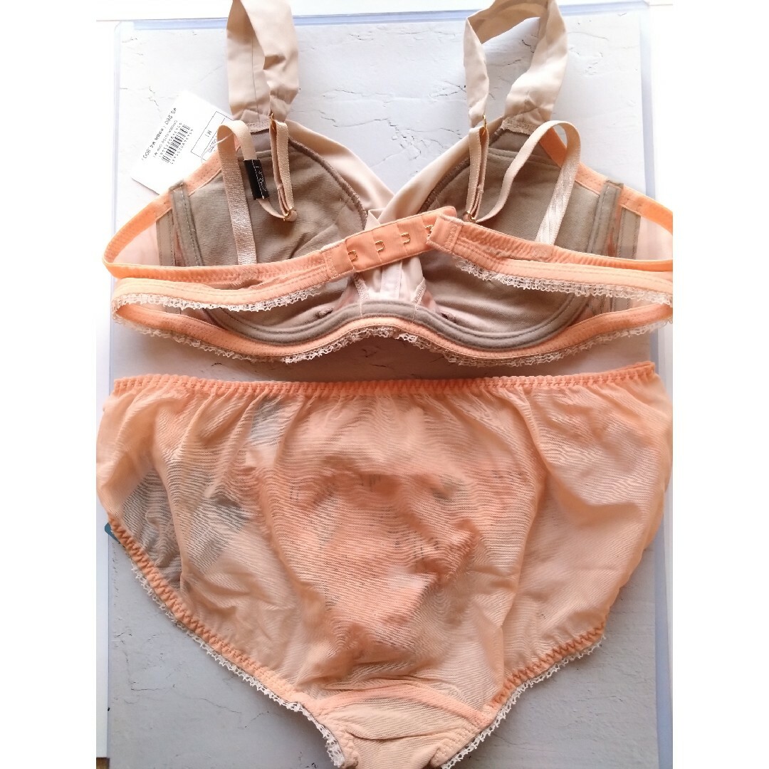 Chut! INTIMATES(シュットインティメイツ)のChut! INTIMATES ブラジャー・ショーツ M1サイズ 2セット レディースの下着/アンダーウェア(ブラ&ショーツセット)の商品写真