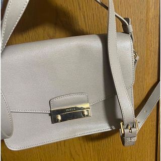 フルラ(Furla)のFURLA ショルダーバッグ　グレー(ショルダーバッグ)