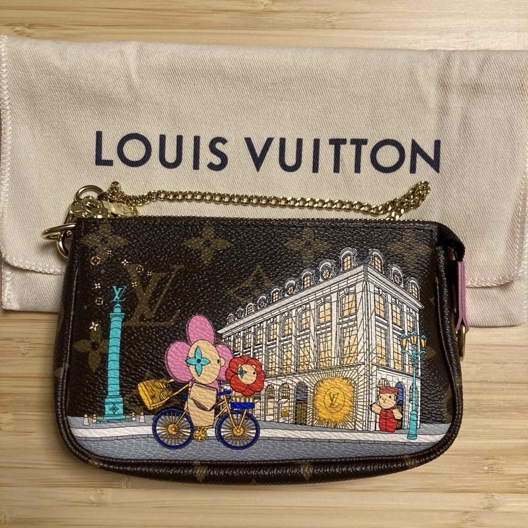 LOUIS VUITTON(ルイヴィトン)のルイヴィトン　ミニポシェットアクセソワール レディースのファッション小物(ポーチ)の商品写真