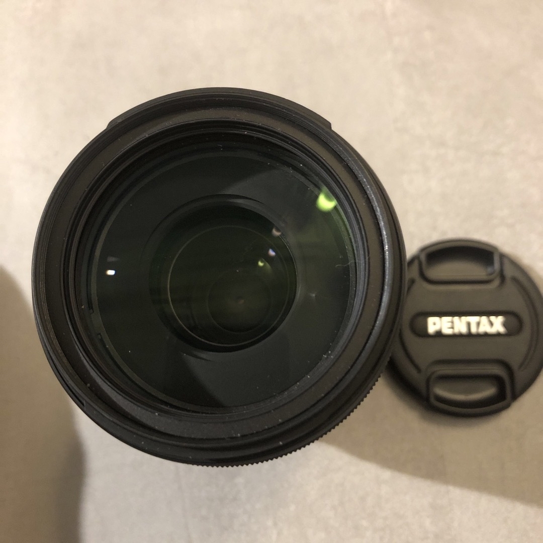 PENTAX(ペンタックス)のペンタックス　レンズ55-300、18-55ホワイト スマホ/家電/カメラのカメラ(デジタル一眼)の商品写真