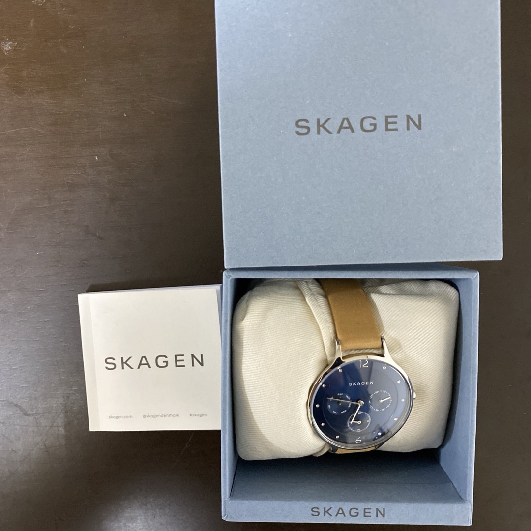 写真の付属品と一緒に発送しますSKAGEN スカーゲン　腕時計　SKW2316