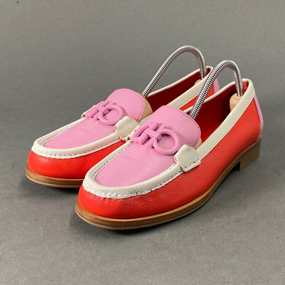 1L24 《美品》 Salvatore Ferragamo サルヴァトーレ フェラガモ 1L24 《美品》 Salvatore Ferragamo サルヴァトーレ フェラガモ