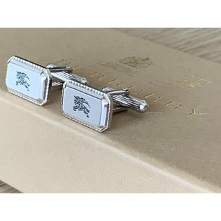 バーバリー(BURBERRY) カフス・カフスボタン(メンズ)(シルバー/銀色系 バーバリー(BURBERRY) カフス・カフスボタン(メンズ)(シルバー/銀色系