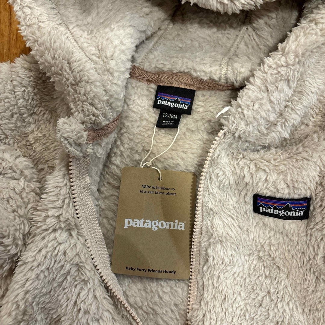patagonia(パタゴニア)のpatagonia ベビー　アウター　85 キッズ/ベビー/マタニティのベビー服(~85cm)(ジャケット/コート)の商品写真