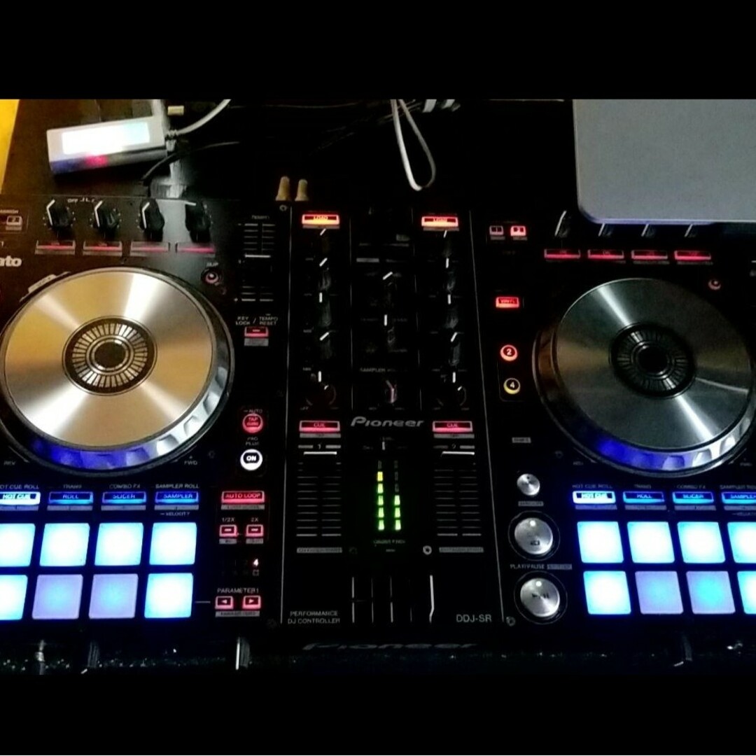 Pioneer(パイオニア)のTR7様 パイオニアDDJーSR 楽器のDJ機器(PCDJ)の商品写真