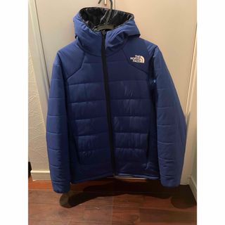 ザノースフェイス(THE NORTH FACE)の最終価格。ノースフェイス  リバーシブル エニータイムインサレーテッドフーディ(ダウンジャケット)