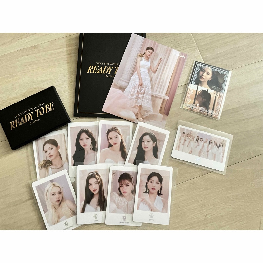 redy to be TWICE  エンタメ/ホビーのタレントグッズ(アイドルグッズ)の商品写真