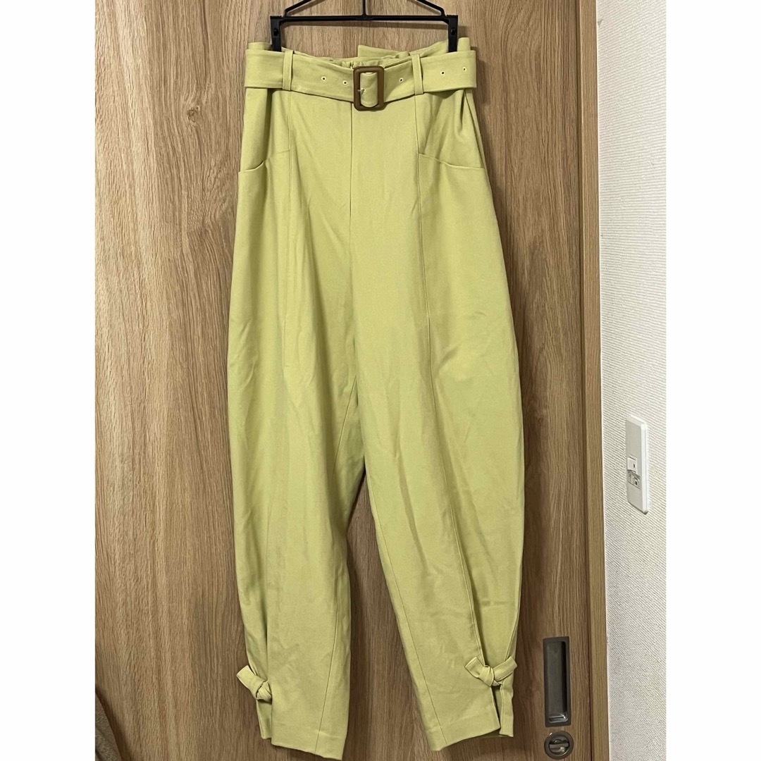 Ameri VINTAGE(アメリヴィンテージ)のEGG KNOT PANTS レディースのパンツ(カジュアルパンツ)の商品写真