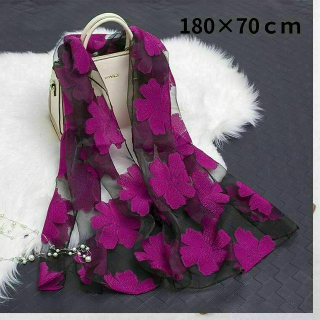 442 花柄 フラワー 大判 ストール スカーフ 黒 マゼンダ　 シースルー レディースのファッション小物(ストール/パシュミナ)の商品写真