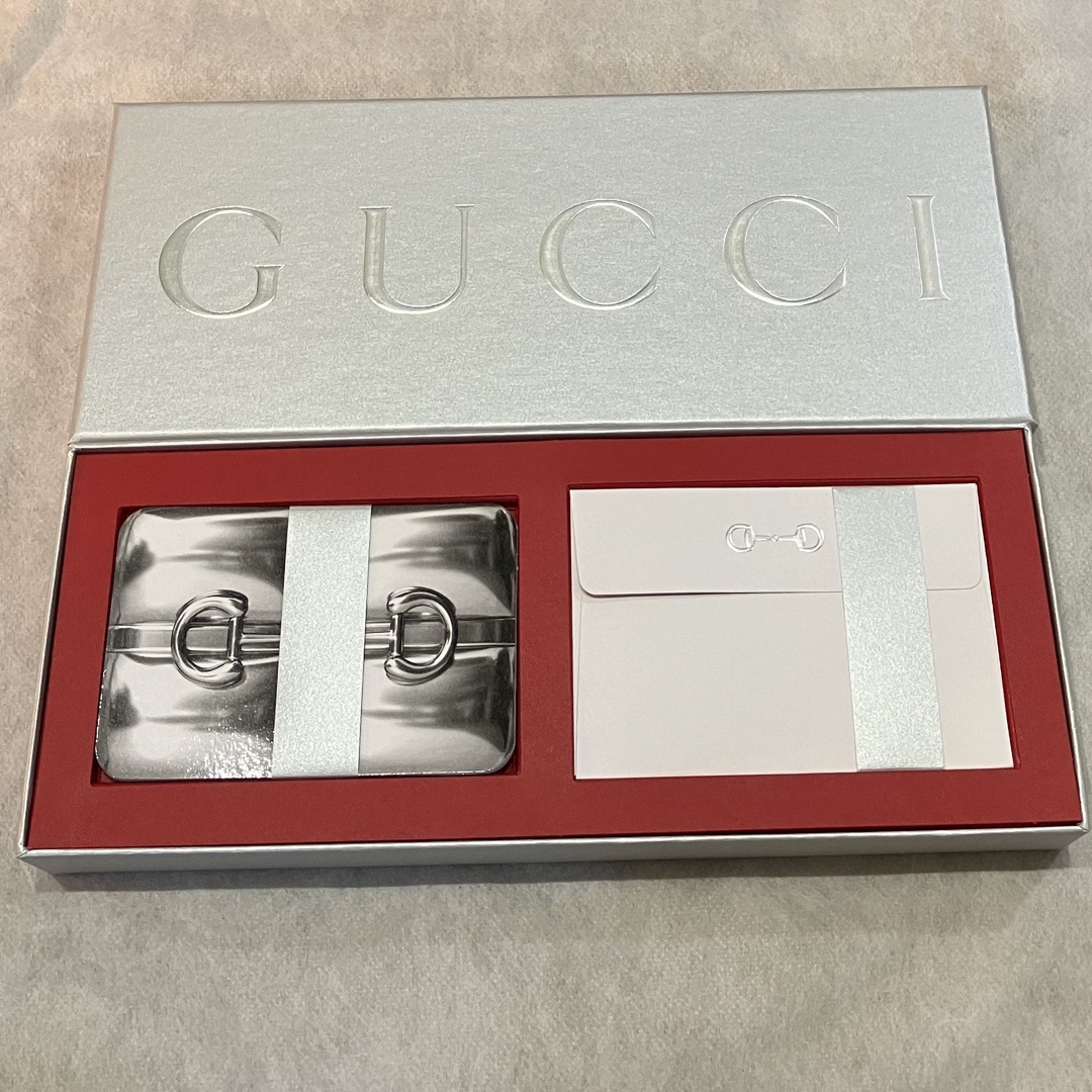 Gucci(グッチ)のGUCCI ギフト　レターセット　非売品 ハンドメイドの文具/ステーショナリー(カード/レター/ラッピング)の商品写真