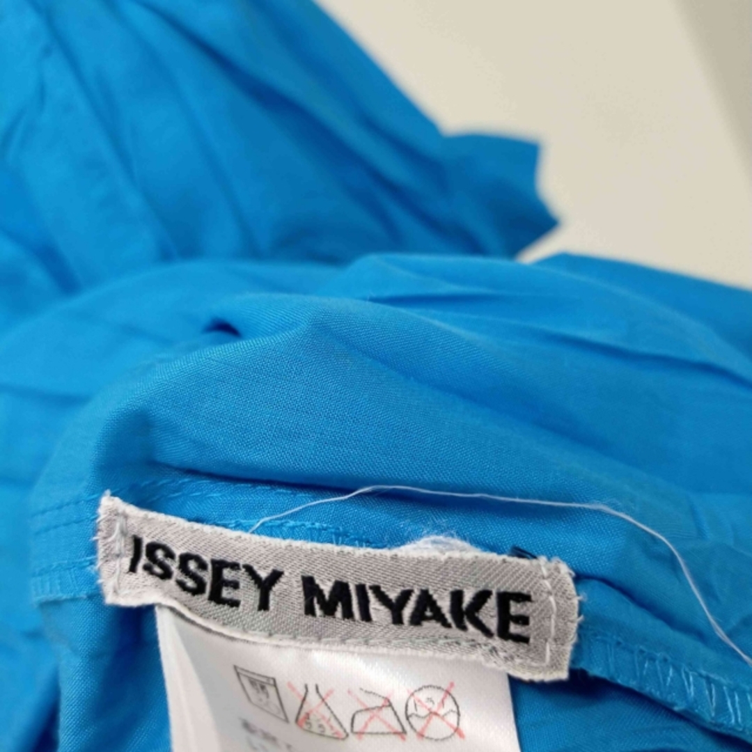 ISSEY MIYAKE(イッセイミヤケ)のISSEY MIYAKE(イッセイミヤケ) プリーツ加工半袖オープンカラーシャツ レディースのトップス(シャツ/ブラウス(半袖/袖なし))の商品写真