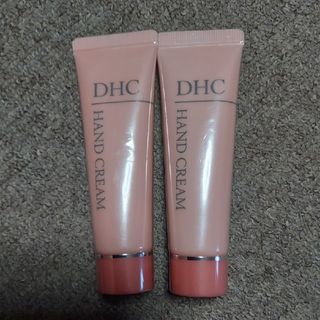 ディーエイチシー(DHC)の【新品】DHC  ディーエイチシー 薬用ハンドクリーム ミニ 30g✖️2(ハンドクリーム)