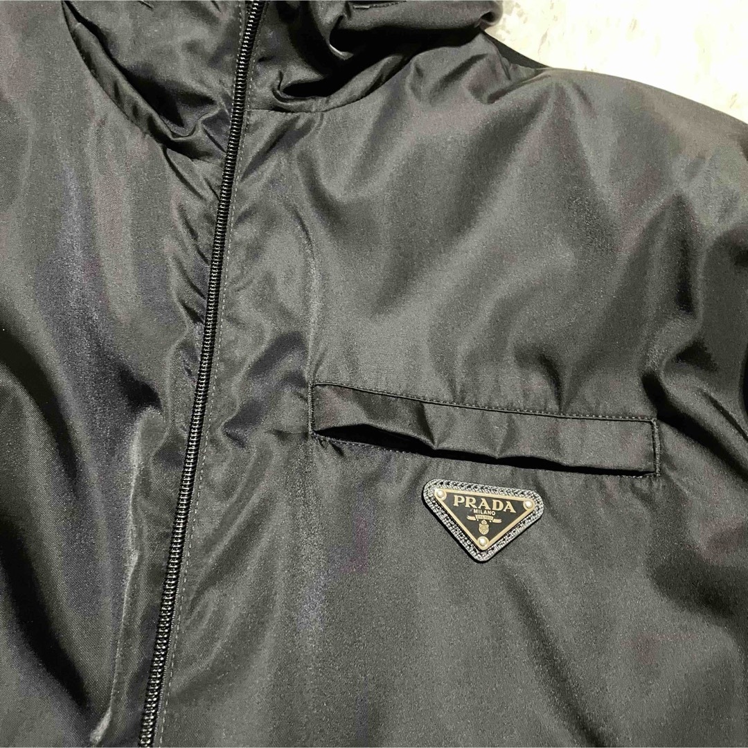 PRADA - PRADA RE-NYLON 完売品 三角ロゴ フードジャケット PRADA - PRADA RE-NYLON 完売品 三角ロゴ フードジャケット