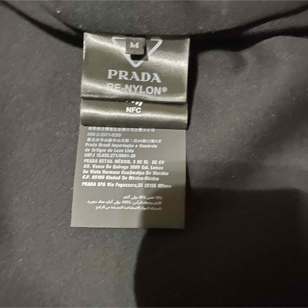 PRADA - PRADA RE-NYLON 完売品 三角ロゴ フードジャケット PRADA - PRADA RE-NYLON 完売品 三角ロゴ フードジャケット