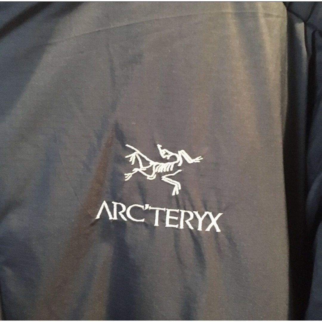 ARC'TERYX(アークテリクス)のARC’TERYX アークテリクス アトム Atom Ar Hoody メンズのジャケット/アウター(ダウンジャケット)の商品写真