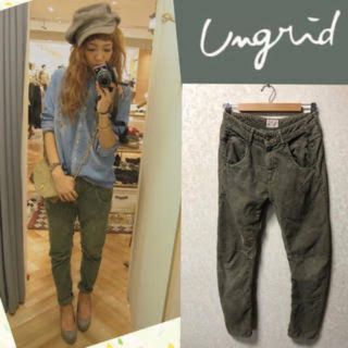 アングリッド(Ungrid)のungrid コーデュロイサルエルパンツ(サルエルパンツ)