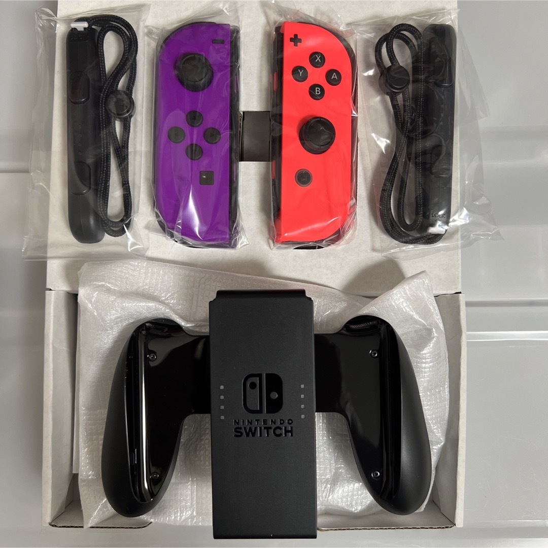 任天堂 Switch 純正品Joy-Con、ストラップ、クリップの3点セットゲームソフト/ゲーム機本体