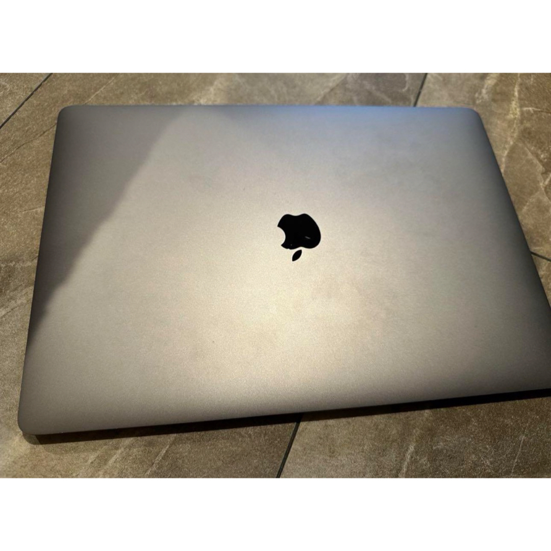 MacBook Pro (Retina 16-inch, 2019)