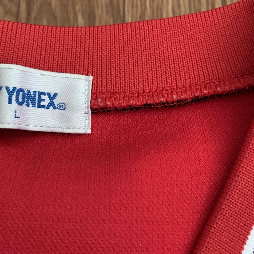 YONEX(ヨネックス)のヨネックス Vトレーナー 赤 L スポーツ/アウトドアのテニス(ウェア)の商品写真