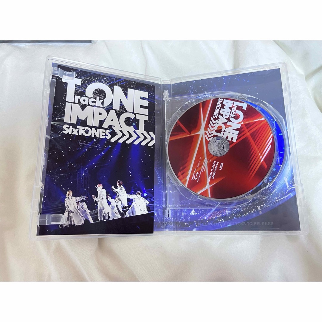 SixTONES(ストーンズ)のTrackONE　-IMPACT- Blu-ray エンタメ/ホビーのDVD/ブルーレイ(ミュージック)の商品写真