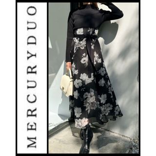 マーキュリーデュオ(MERCURYDUO)の新品【MERCURYDUO】フラワードッキングロングスリーブワンピース サイズM(ロングワンピース/マキシワンピース)