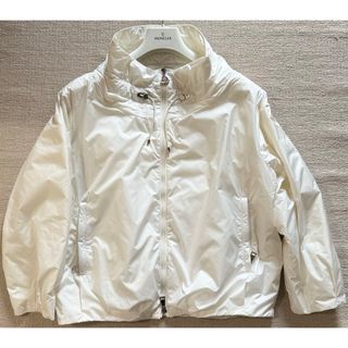 モンクレール(MONCLER)のMoncler ライトダウンブルゾン　M-Lサイズ(ダウンジャケット)