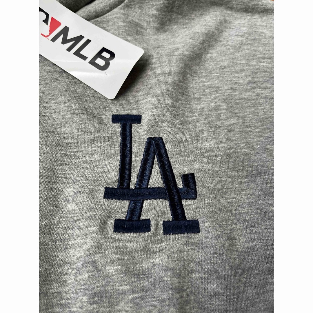 MLB(メジャーリーグベースボール)の新品タグ付 新品　LA ドジャース　スウェット　パーカー 大谷翔平　MLB M メンズのトップス(パーカー)の商品写真