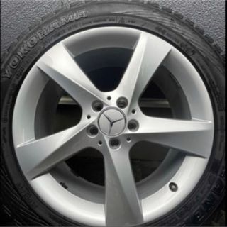 ヨコハマ(ヨコハマ)のYOKOHAMA  255/50R19 スタッドレスタイヤ　バリ溝中古4本(タイヤ・ホイールセット)